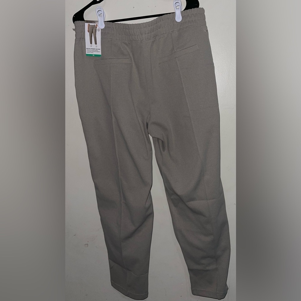 Mondetta Pintucks Straight Leg Pants - Picture 5 of 6